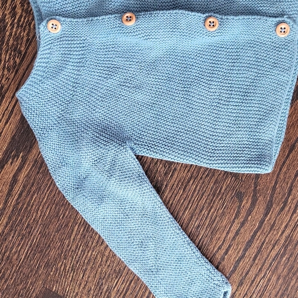 Gorgeous Zara Knit Sweater - Picture 2 of 3